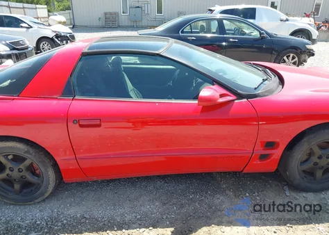 2000 Pontiac Firebird z USA, uszkodzony, nr VIN 2G2FS22KXY2145396